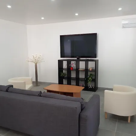 Entiere De 145m² Calme En Petite Camargue ヴィラ *